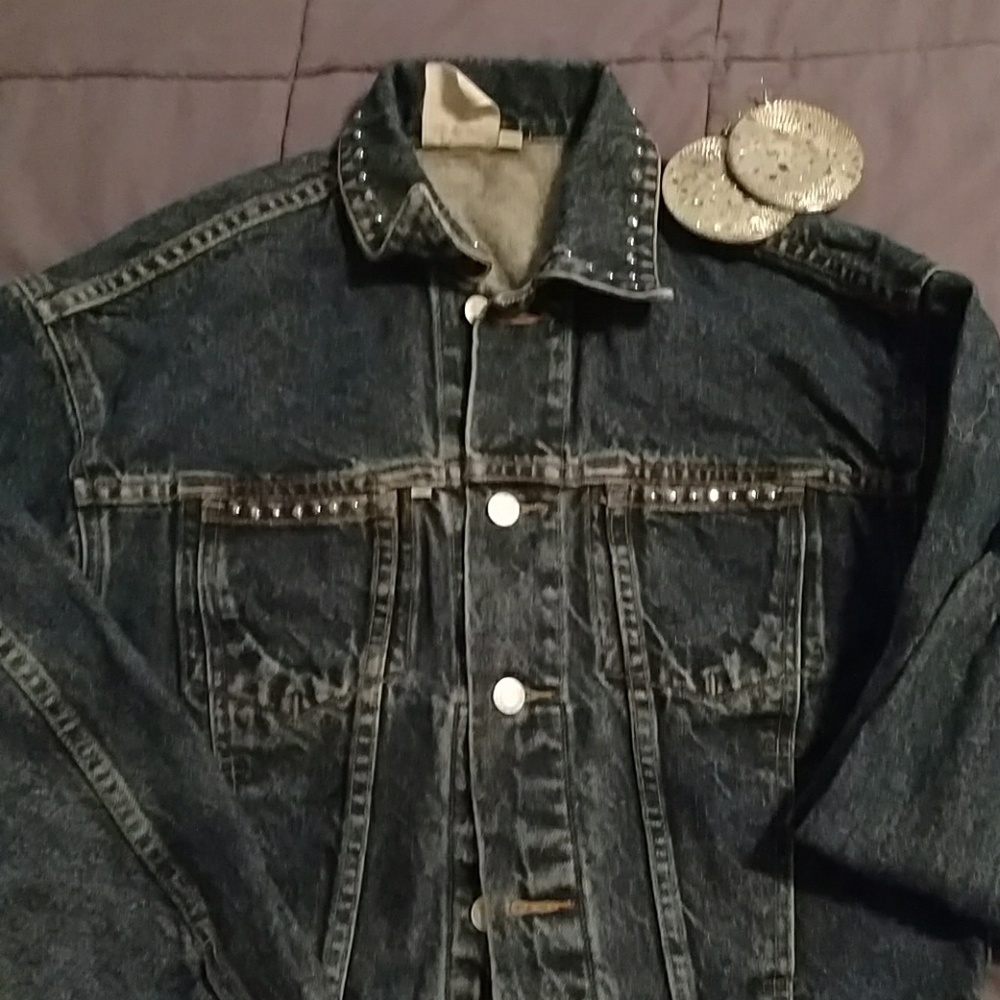 Jrs Sz M Studded Denim Jean Jacket